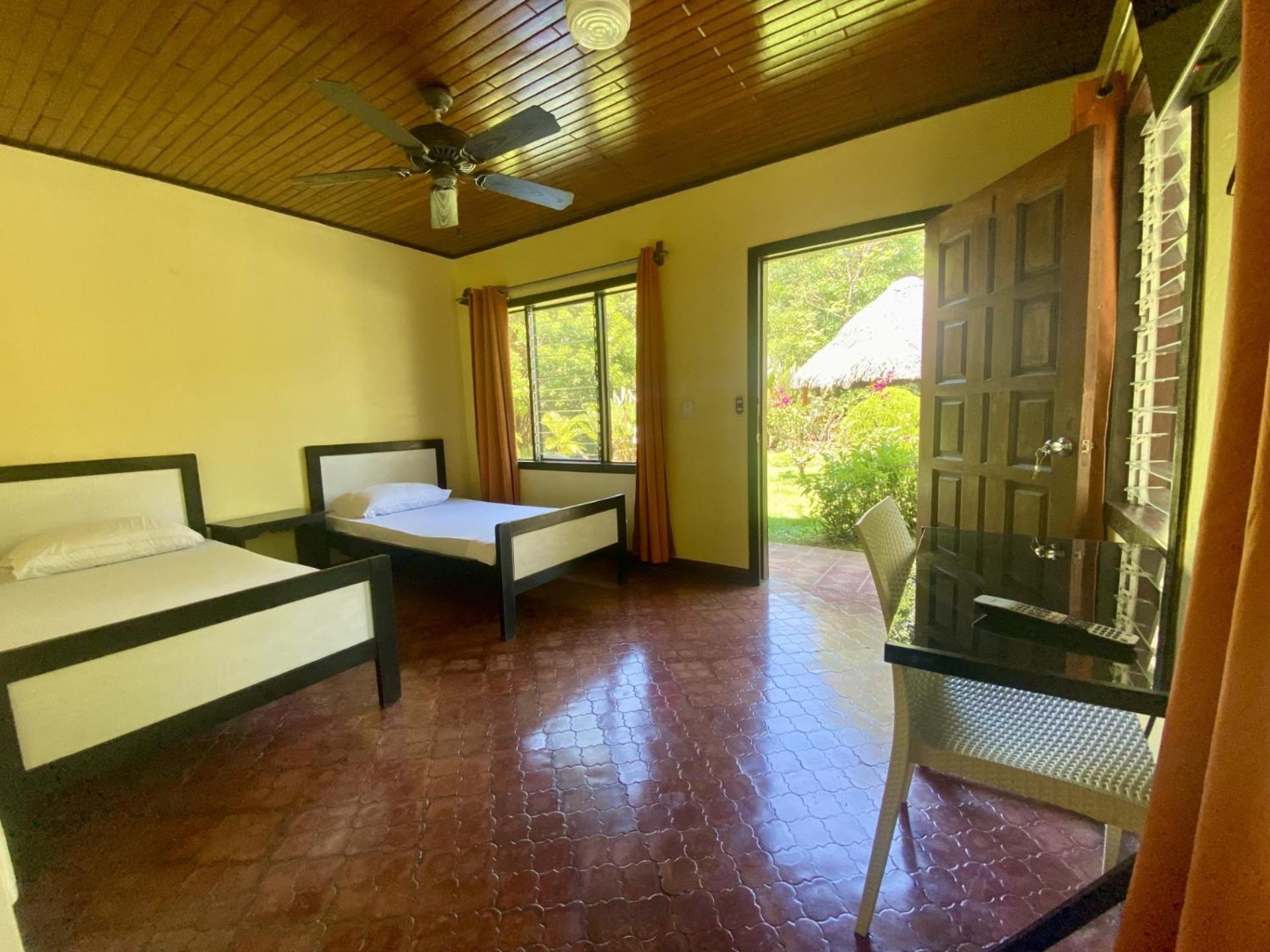 La Purruja Lodge Golfito Kültér fotó